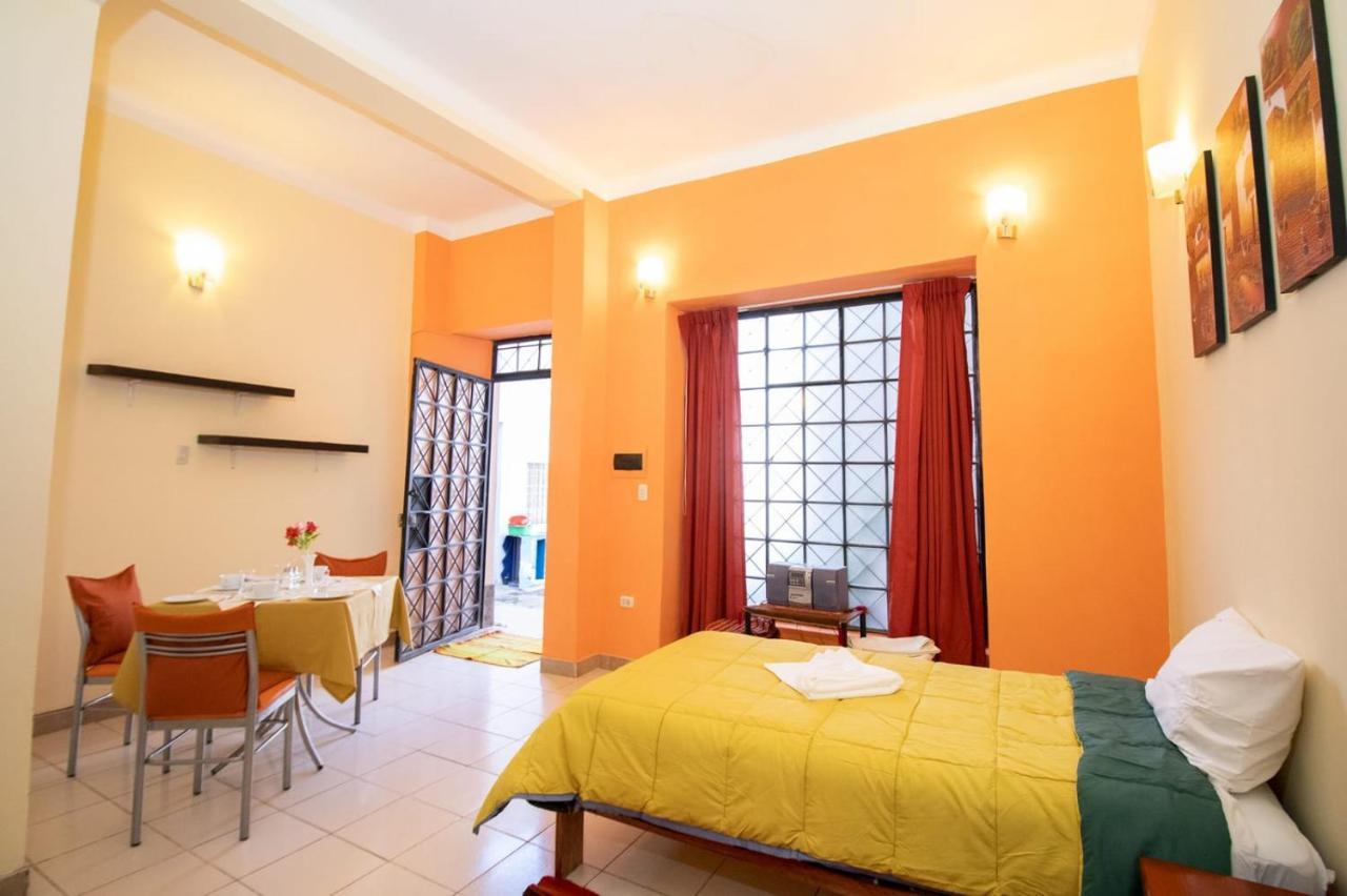 Apartment In The Plaza De Armas Cusco Bagian luar foto